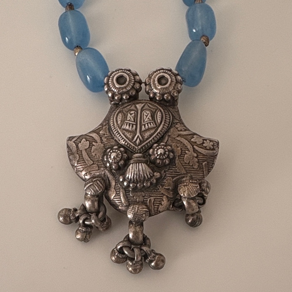 Silver and Blue Agate Beaded Pendant Necklace - Picture 2 of 10